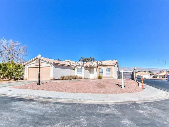 4th image of 710 Carlos Julio Ave