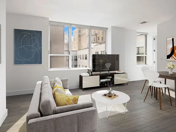 416 W 52nd St #704, New York, NY 10019
