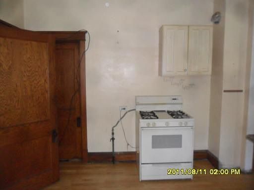 4th image of 1511 Oakwood Ave