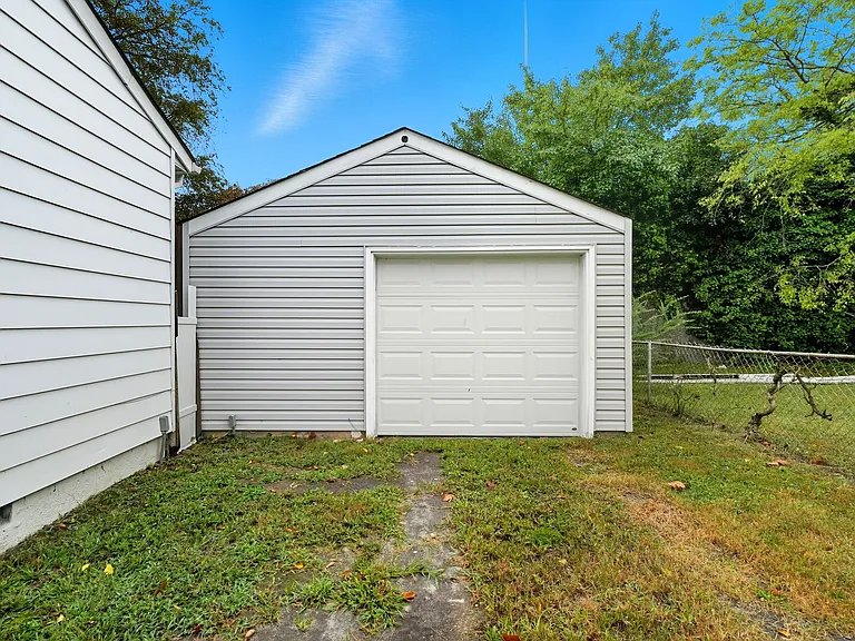 837 Tifton St — Photo 19