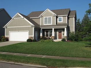 1609 Amberley Ct SE, East Grand Rapids, MI