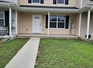 51 Lobo Ln, Inwood, WV 25428