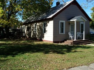 1306 1st St, Crofton, NE 68730