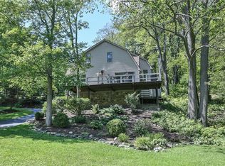 6442 W Hollow Rd, Naples, NY 14512