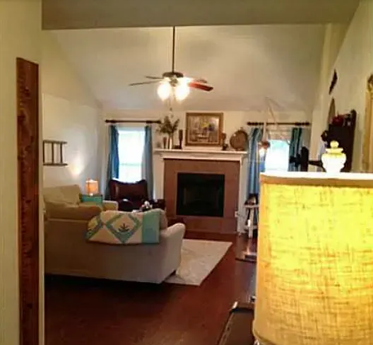 3805 W Amour Dr — Photo 4
