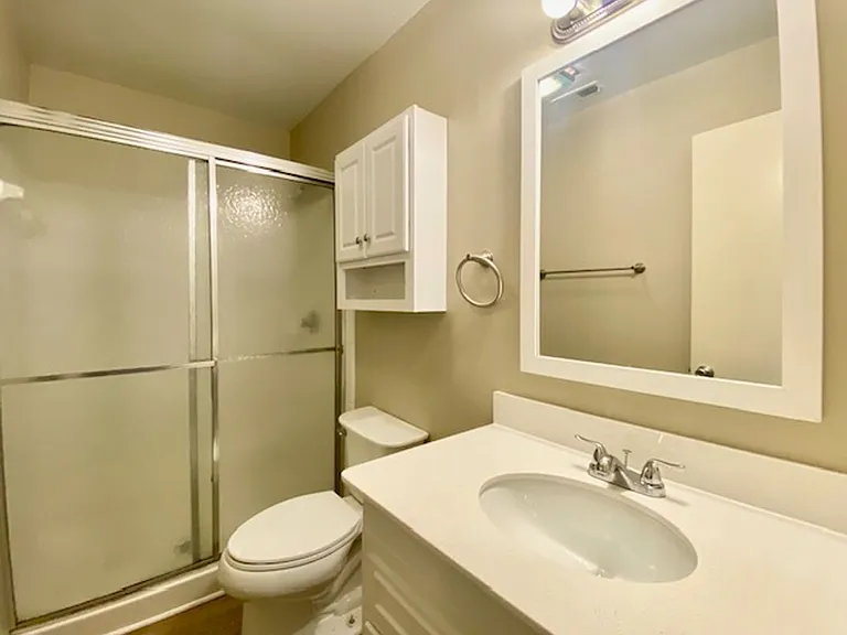 2106 Wellwood Cir — Photo 9