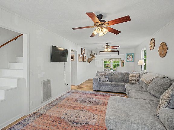4th image of 175 Gentry Gray Rd