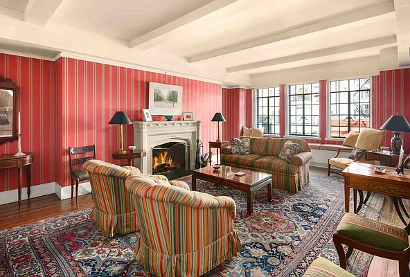 Sold by Compass | media 10