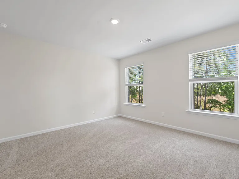 114 Haventree Ct — Photo 18