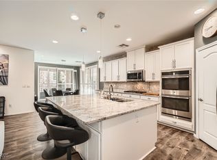 6233 Canterbury Field Rd, Spring valley, NV 89113