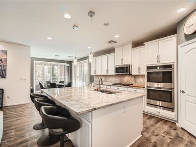 6233 Canterbury Field Rd, Spring valley, NV, 89113