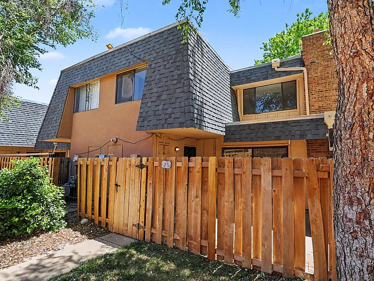 7995 E Mississippi Ave #J6 — Photo 3