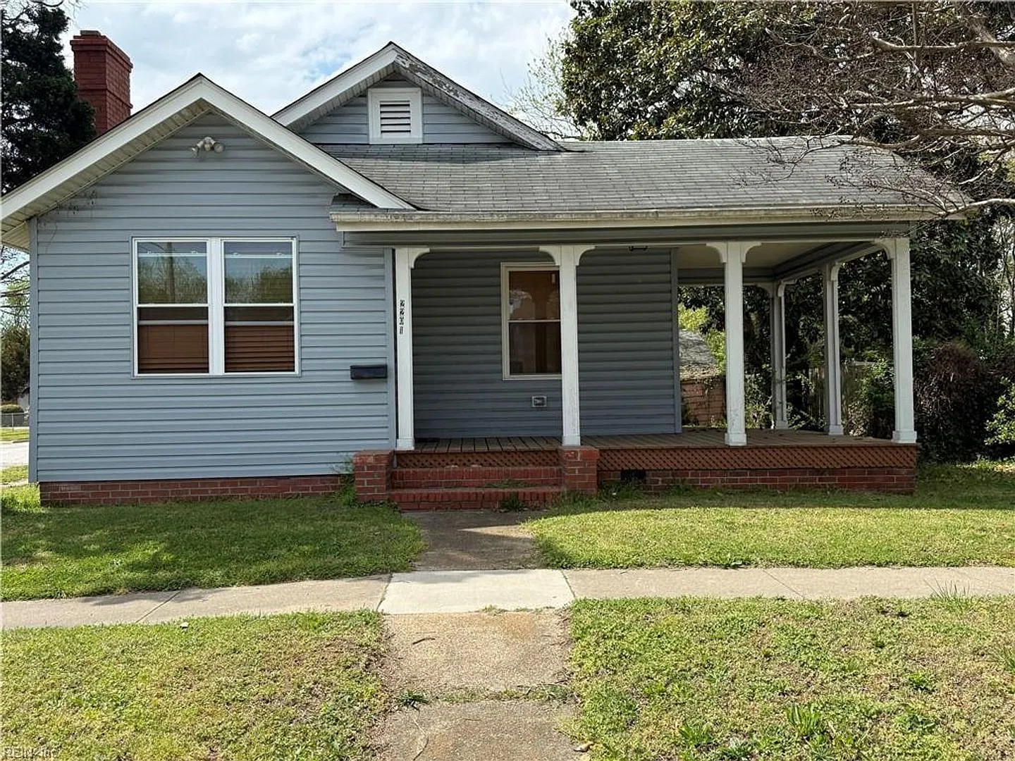 2201 Roanoke Avenue, Newport News, Virginia 23607 — Photo 1