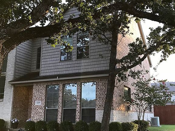 3rd image of 4240 Towne Lake Ct