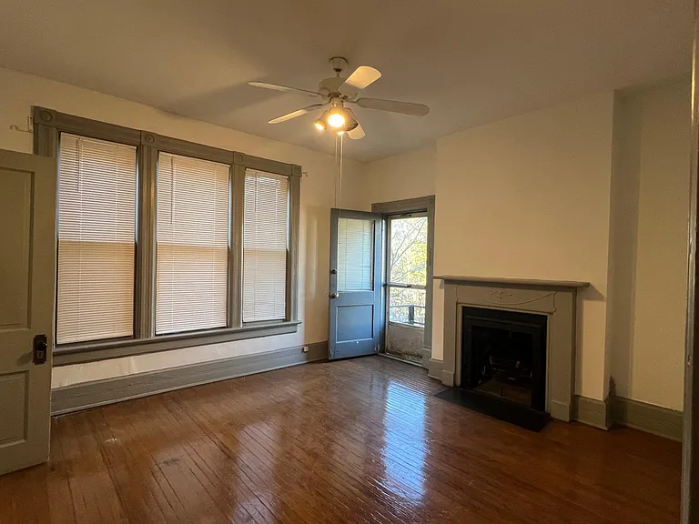 350 W 7th Ave #B — Photo 8