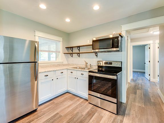 Open Shelving and Subway Tile