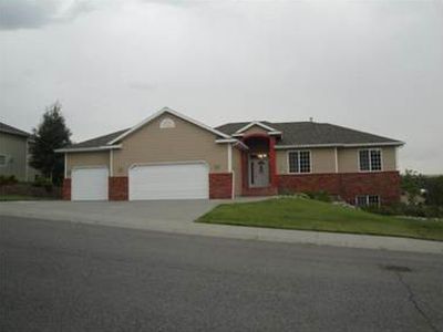 3290 Castle Pines Dr, Billings, MT, 59101