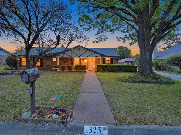 1325 Hemphill Dr, Cleburne, TX 76033