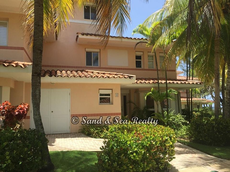 Property entrance view.