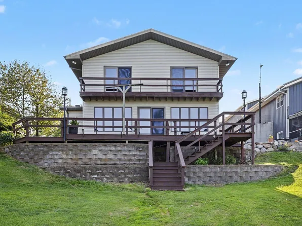 70219 Hilltop Dr, Union, MI 49130