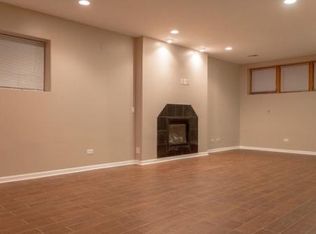 1529 W 19th St #1, Chicago, IL 60608