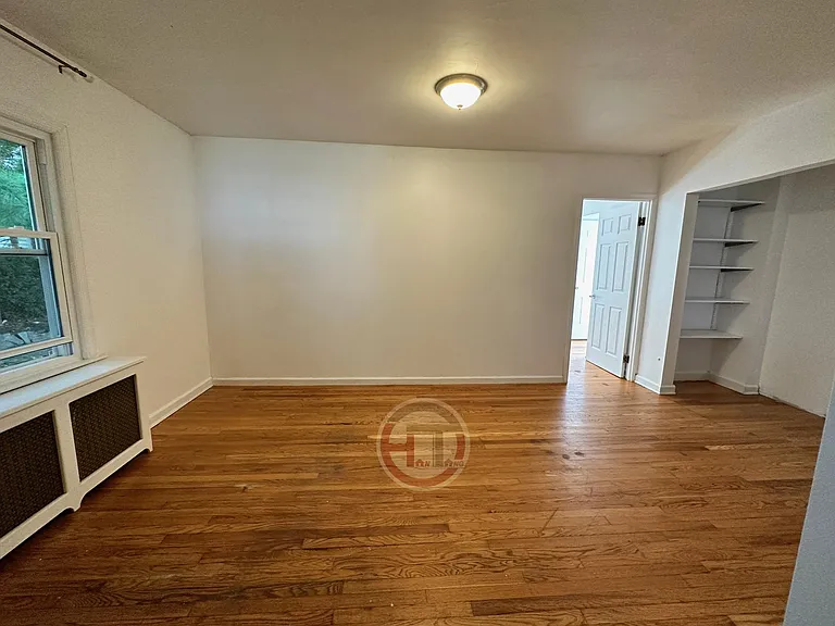 538 1st Ave #1 — Photo 3