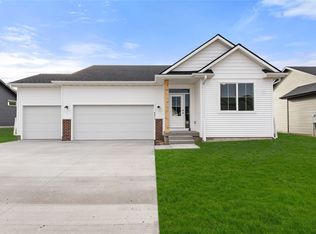 4411 NE 8th St, Ankeny, IA 50021