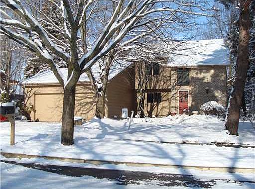 1st image of 1422 E Fairoaks Ct