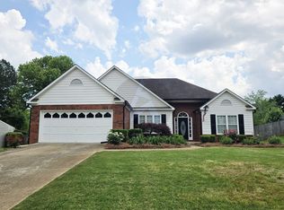 130 Eagle Glen Dr, Woodstock, GA 30189