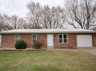 828 N Glenn Ave, Springfield, MO 65803