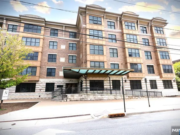 54 Polifly Rd APT 409, Hackensack, NJ 07601
