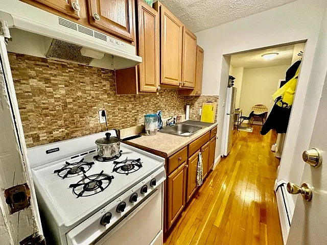 23 Sheafe St #3F