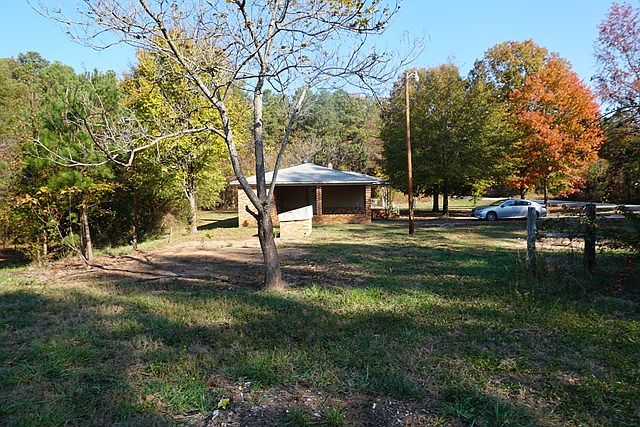 2nd image of 285 Fuller Rd
