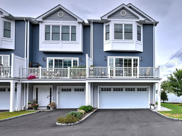 301 Harbour Close #203, New Haven, CT 06519