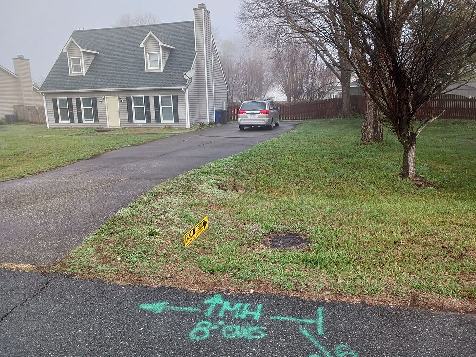 1st image of 4325 Oak Glen Dr