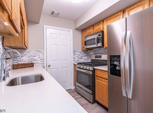124 Stonyridge Dr, Lincoln Park, NJ 07035