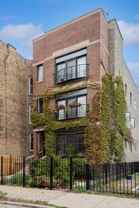 2704 W Cortez St #1, Chicago, IL, 60622