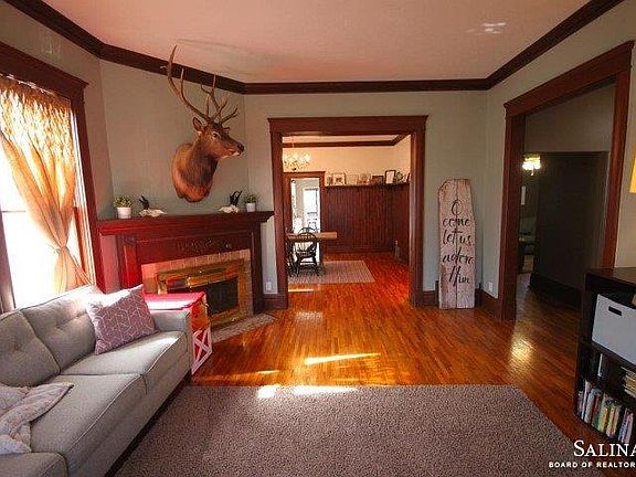 5th image of 716 S Santa Fe Ave