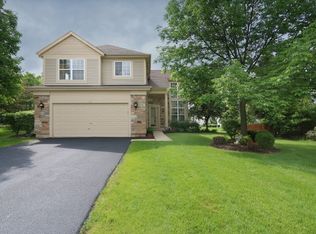 1555 Mission Ct, Bartlett, IL 60103