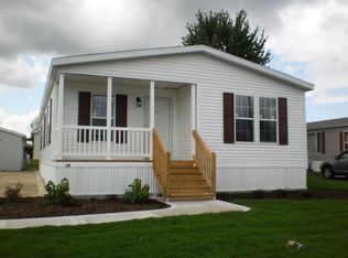 16 Blue Bird Ln, Beecher, IL 60401