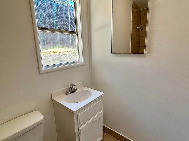 7529 Foothill Blvd — Photo 9