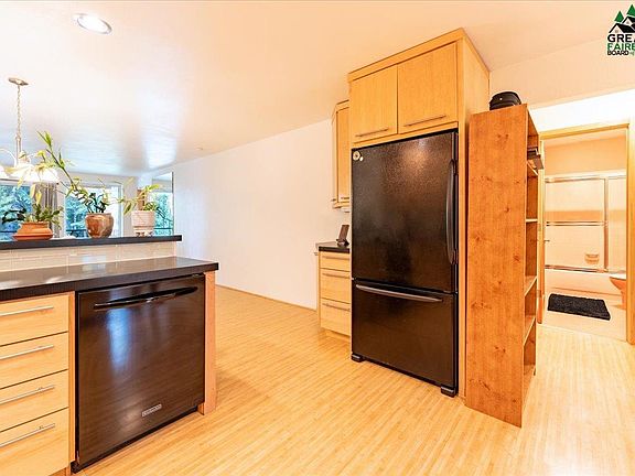 4th image of 4376 Dartmouth Dr APT 14