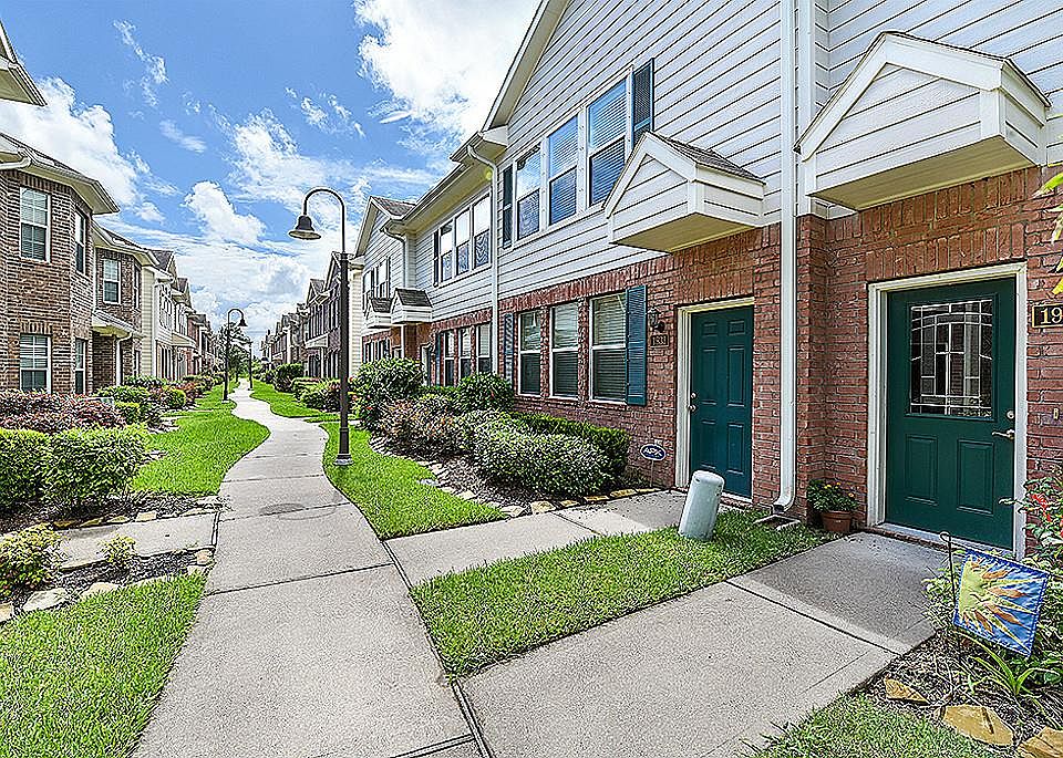 1st image of 2029 Kemah Village Dr