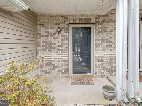 3rd image of 94 Clemens Dr