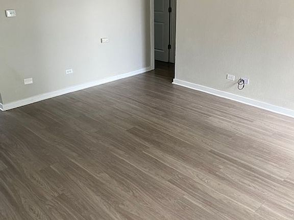 3rd image of 285 S Jay St #36