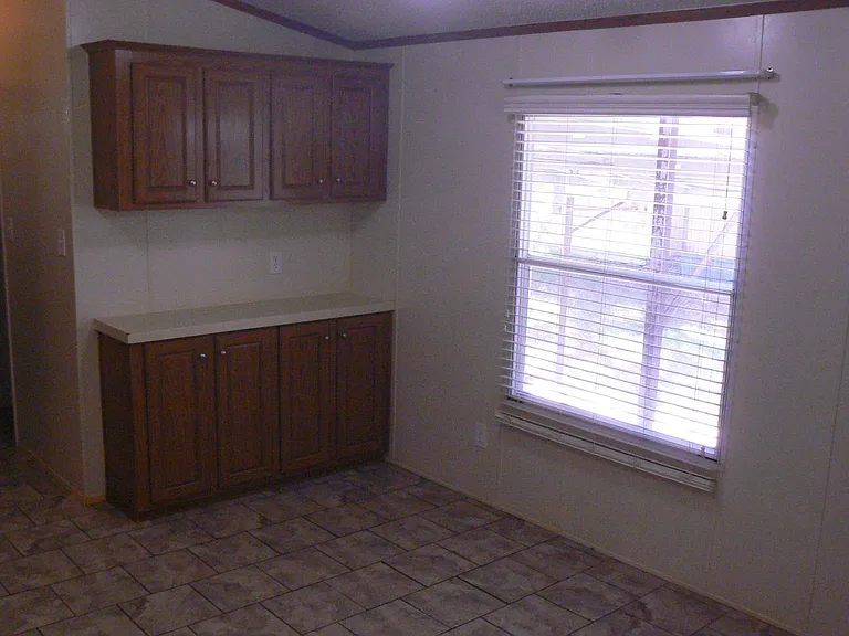 123 Yates Cir — Photo 12