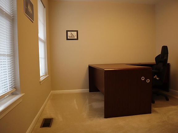 5th image of 438 McArthur Dr