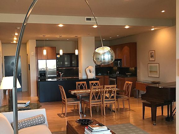 2nd image of 400 Pike St Unit 905