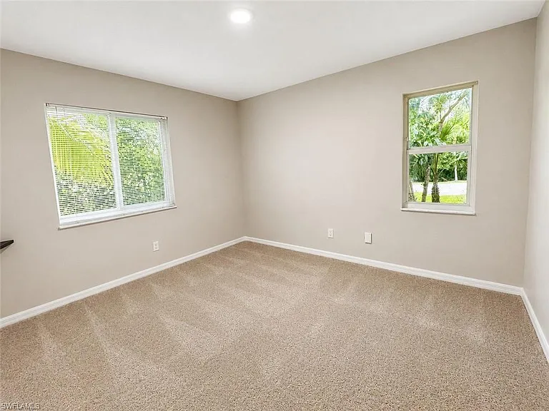 240 Timber Lake Cir #D201 — Photo 10