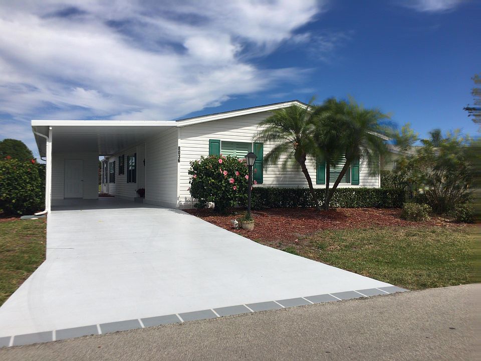 1st image of 8036 SE Meadowlark Lane